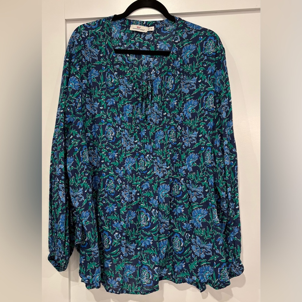 3X Vineyard Vines top